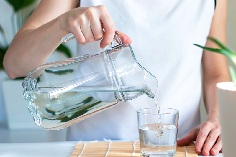 コップ一杯の白湯