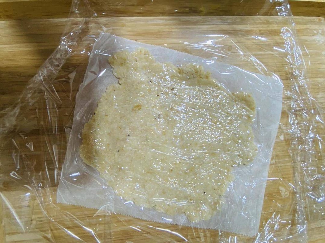 レンジで簡単！ボリボリ海老せんべい3