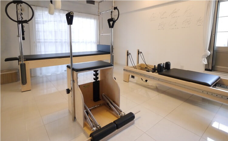 Pilates Studio Life Base